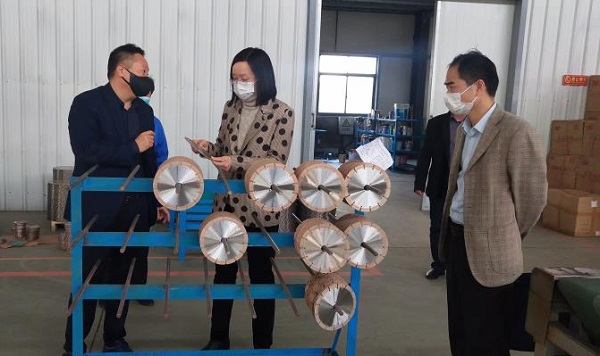 鄂州市市委常委、統戰部部長鄒霞 蒞臨湖北昌利公司調研